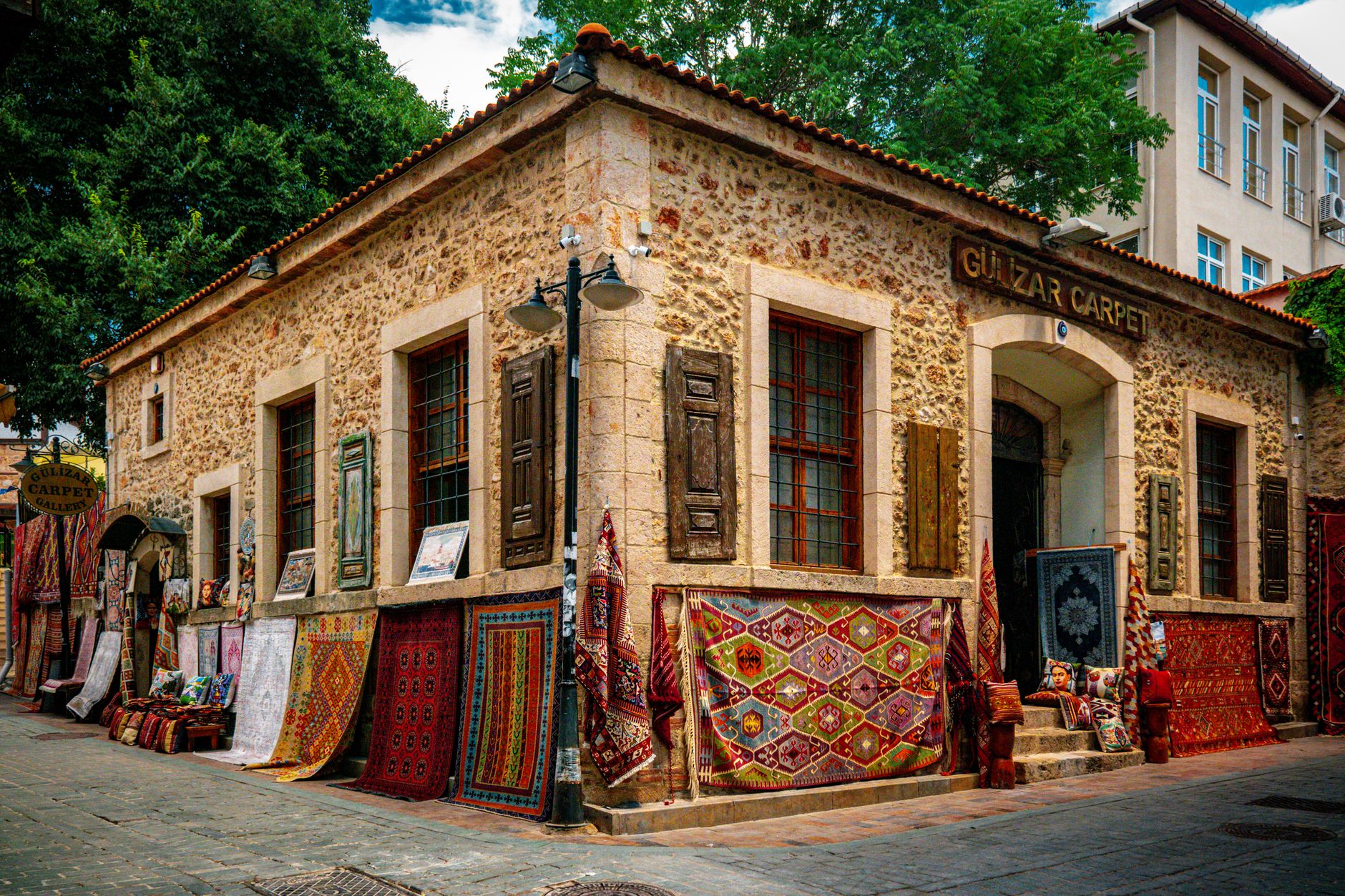 Doğan Erkek Kuaförü Yerel İşletme fotoğrafı 6